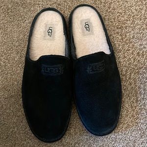 UGG suede slipper